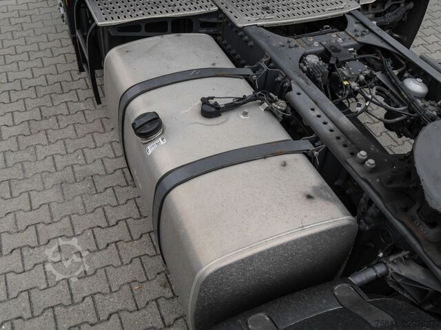 Standard tractor unit DAF XF 480 FT SSC + MX-BREAK + 545l TANK Klima ZV