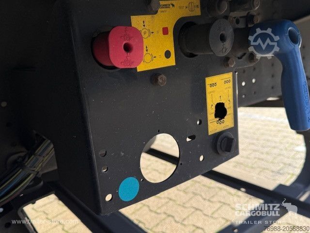 Auflieger mit Pritsche & Plane Schmitz Cargobull Curtainsider Standard Getränke