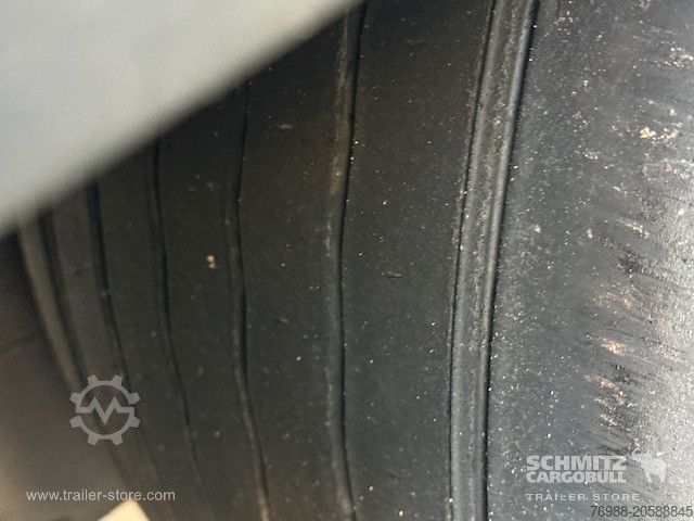 Auflieger mit Pritsche & Plane Schmitz Cargobull Curtainsider Mega