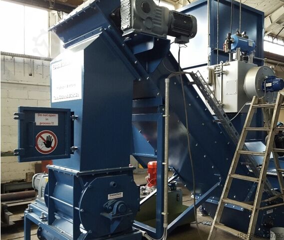 RECEIVING UNIT FOR MOVING FLOOR TRAILER