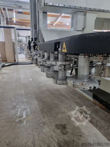 CNC processing centre windows & doors SCM Accord 40 FX mit Werkzeugen