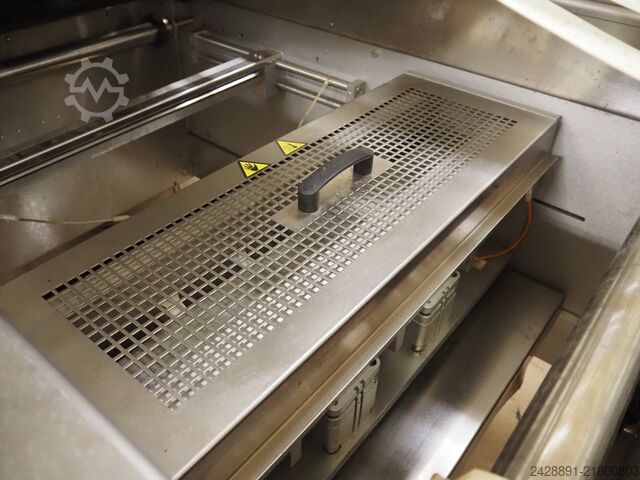 Thermoforming type packaging machine CFS 620