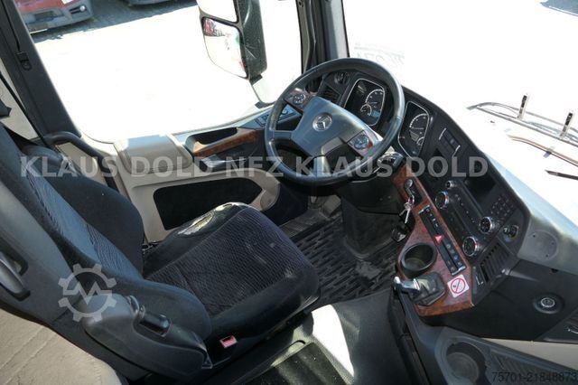Box truck MERCEDES-BENZ Actros 1842 Koffer Vollluft LBW Euro 6
