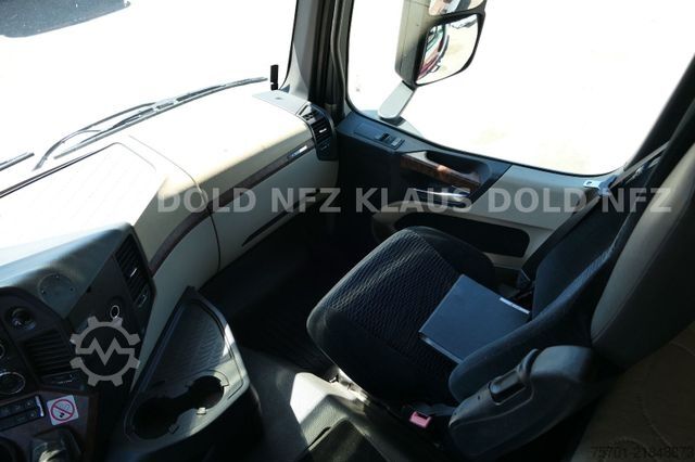 Box truck MERCEDES-BENZ Actros 1842 Koffer Vollluft LBW Euro 6