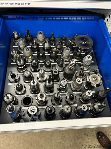 Universal machining center Deckel Maho DMU 50T