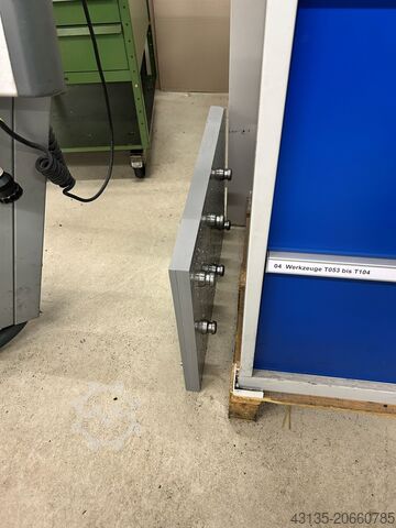 Universal machining center Deckel Maho DMU 50T