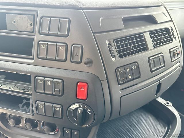 Standard tractor unit DAF XF460 SSC Intarder Schubbodenhydraulik