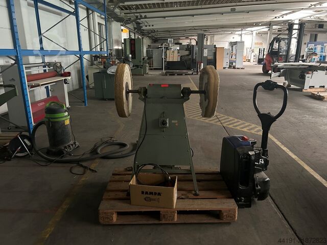 Buffing and polishing machine Schwabbel- und Poliermaschine Schwabbel- und Poliermaschine