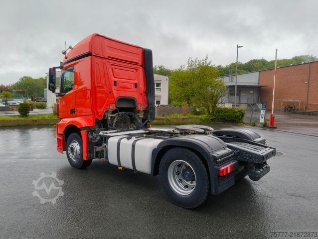 Standard tractor unit MERCEDES-BENZ Actros 18-48 Stream Space-MP4-Retarder-Hydraulik