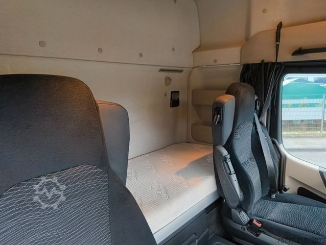 Standard tractor unit MERCEDES-BENZ Actros 18-48 Stream Space-MP4-Retarder-Hydraulik