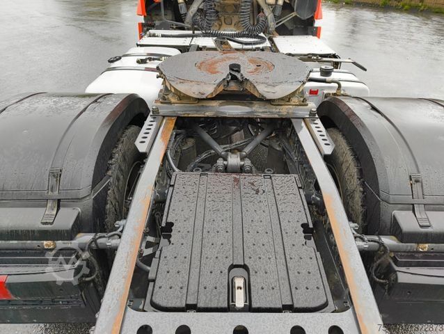 Standard tractor unit MERCEDES-BENZ Actros 18-48 Stream Space-MP4-Retarder-Hydraulik
