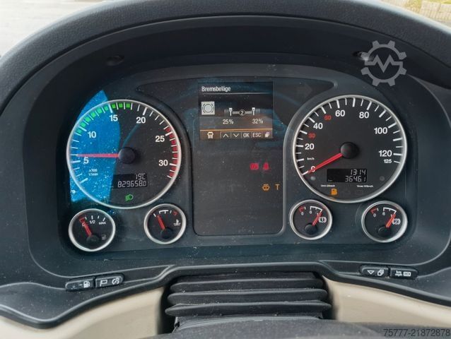 Swap body truck MAN TGX 26.470XXL INTARDER-Lift/Lenk-419tkm Engine
