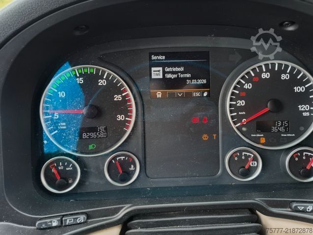 Swap body truck MAN TGX 26.470XXL INTARDER-Lift/Lenk-419tkm Engine