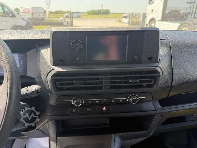 Panel van Opel VIVARO 2.0 145CV L2H1