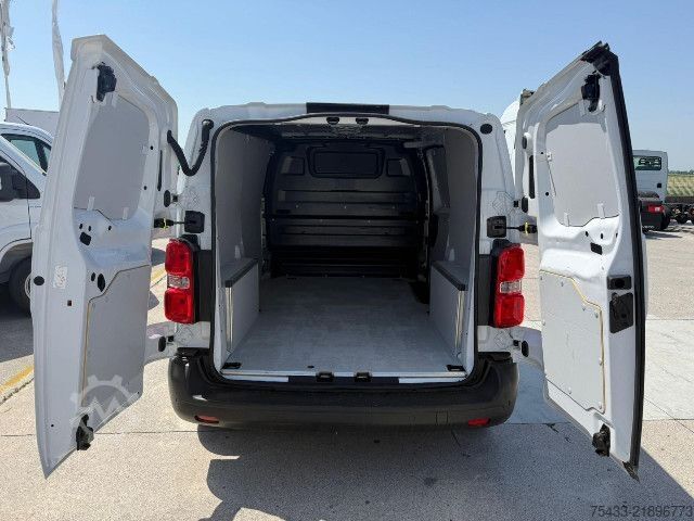 Panel van Opel VIVARO 2.0 145CV L2H1