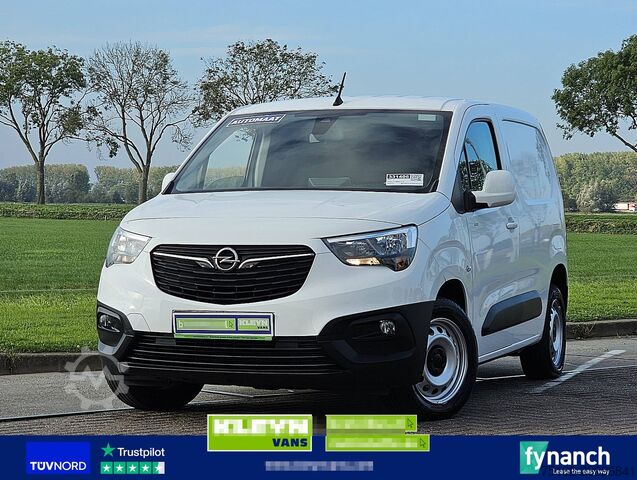 OPEL COMBO 1.5 automaat, airco, navi, pdc, zijdeur OPEL COMBO 1.5 automaat, airco, navi, pdc, zijdeur