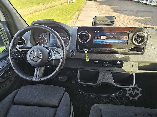 MERCEDES-BENZ SPRINTER 317 L2H2 | Automaat | LED | MBUX10 |  Navi | Airco | Mtf-stuurwiel | 3zits | MERCEDES-BENZ SPRINTER 317 L2H2 | Automaat | LED | MBUX10 |  ...