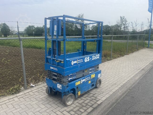 Scissor lift Genie GS 1532 | 2012