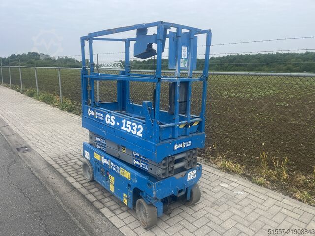 Scissor lift Genie GS 1532 | 2012