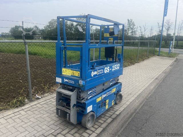 Scissor lift Genie GS 1532 | 2012