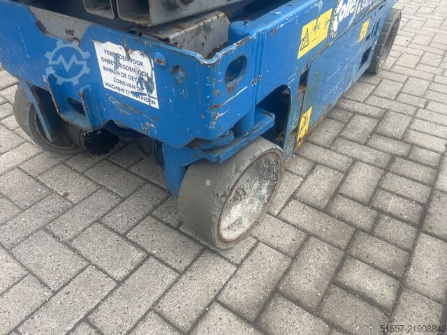 Scissor lift Genie GS 1532 | 2012