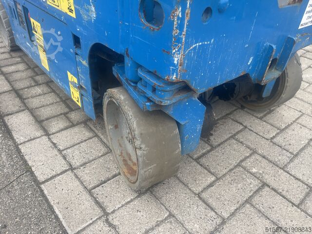 Scissor lift Genie GS 1532 | 2012