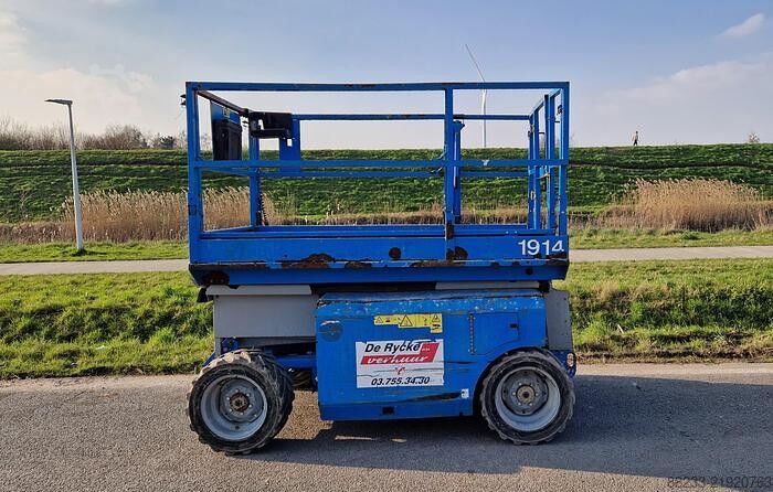 Scissor lift Genie GS2668RT