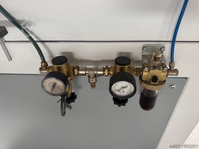 Single-piece wood sanding machine HESS Junior