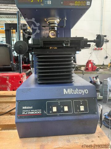 Profile projector Mitutoyo PJ-A3000