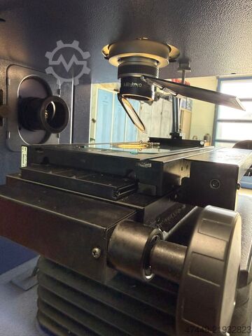Profile projector Mitutoyo PJ-A3000