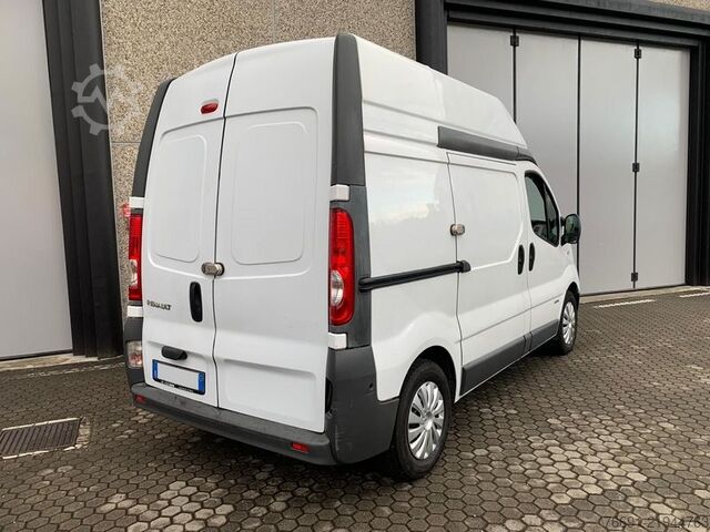 High top van Renault Trafic T29 Van L1H2   Tetto Alto