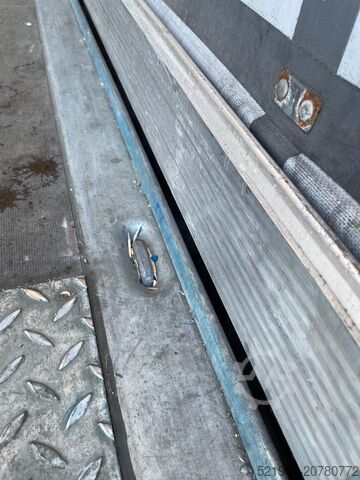 Auflieger mit Pritsche & Plane Schmitz Cargobull SCS 24/L 13,62 EB  SCB S3 Alcoa 2x Lift