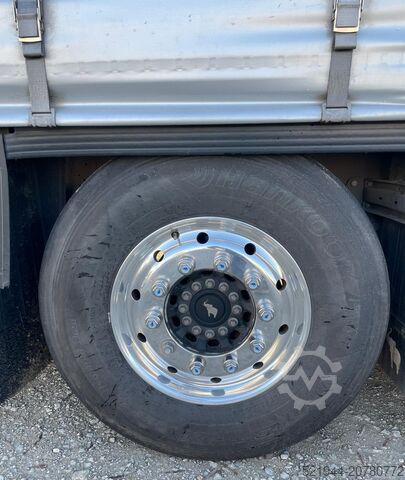 Auflieger mit Pritsche & Plane Schmitz Cargobull SCS 24/L 13,62 EB  SCB S3 Alcoa 2x Lift