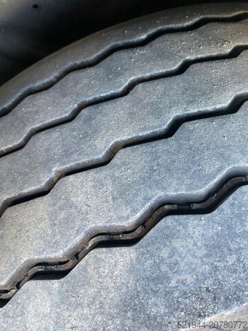 Auflieger mit Pritsche & Plane Schmitz Cargobull SCS 24/L 13,62 EB  SCB S3 Alcoa 2x Lift