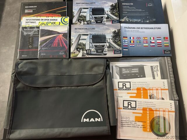 Autotransporter LKW MAN TGX 26.460 / NEW GALVANIZED Tow truck