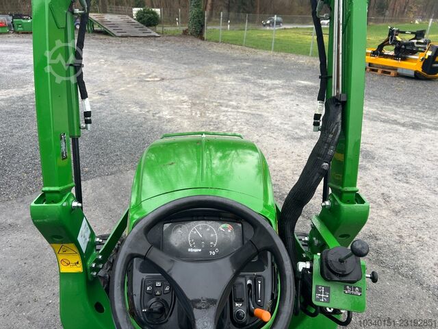 John Deere 3025E John Deere 3025E