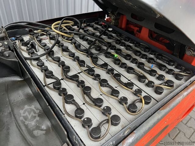 Elektro 4 Rad-Stapler Linde E25L-01
