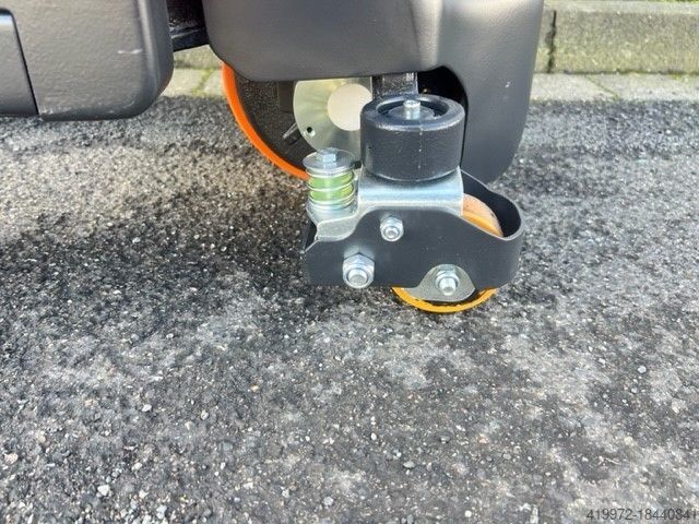 Electric Pallet Truck Noblelift PT E15N EDGE