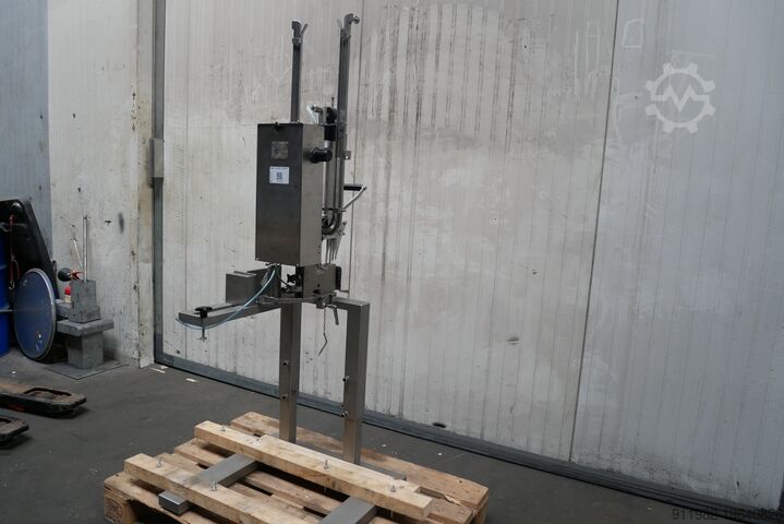 Fleischverarbeitungsmaschine TIPPER TIE Clippeuse  KDC VT 400