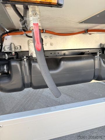 Kühltransporter IVECO Daily 70C18 Kühlkoffer Ladebordwand