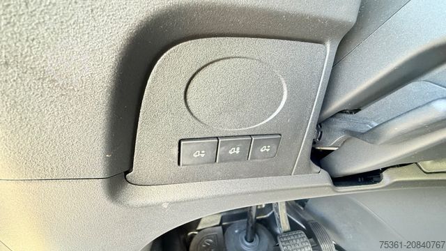 Kühltransporter IVECO Daily 70C18 Kühlkoffer Ladebordwand