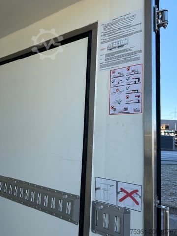 Kühltransporter IVECO Daily 70C18 Kühlkoffer Ladebordwand