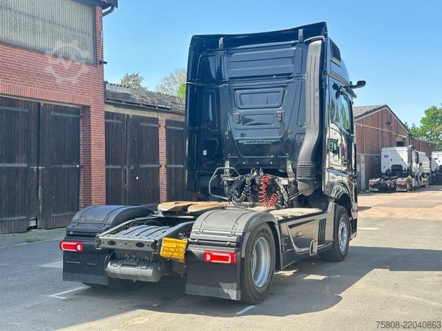 Standard tractor unit MERCEDES-BENZ Actros 1848 Big Space 2 Tanks Retarder PPC Solos