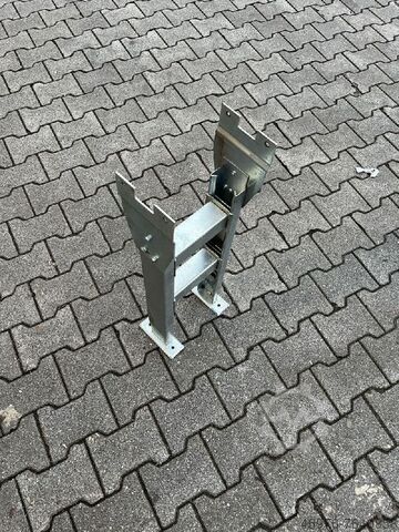 Stand roller conveyor Gesamtbreite: 275 mm/ Höhe min: 660 mm/ max. 900 mm