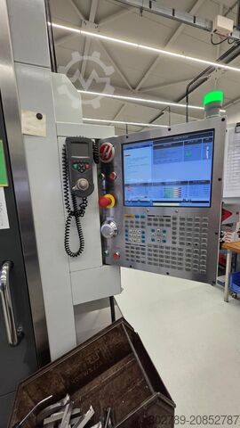 Vertikales Bearbeitungszentrum Haas UMC-750SS