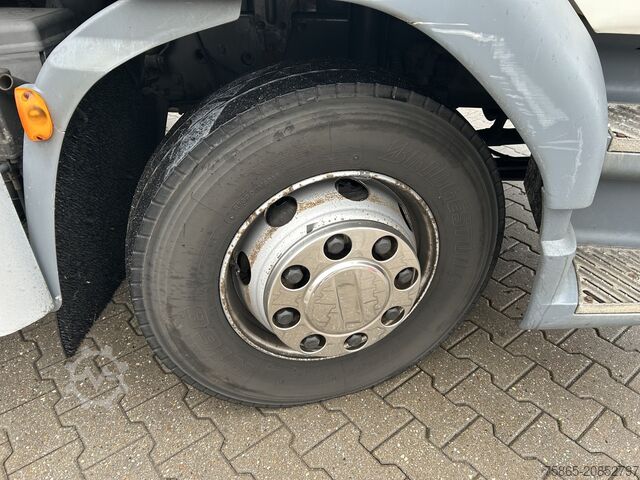 Koffer DAF FA LF 55 210 EEV / 14 Ton / Isolated Box / Load...