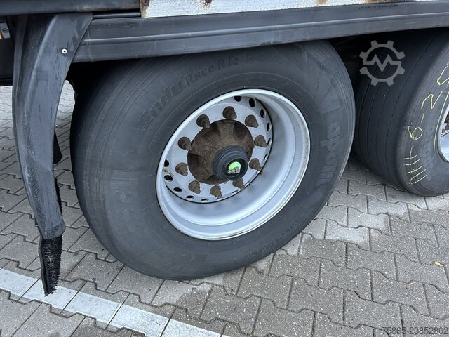 Schiebeplanen Krone Profi Liner / Curtainside / VALX Drum / NL Trailer