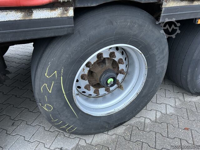 Schiebeplanen Krone Profi Liner / Curtainside / VALX Drum / NL Trailer