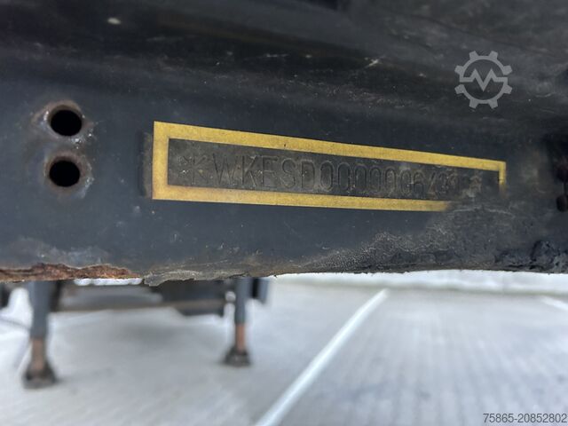 Schiebeplanen Krone Profi Liner / Curtainside / VALX Drum / NL Trailer