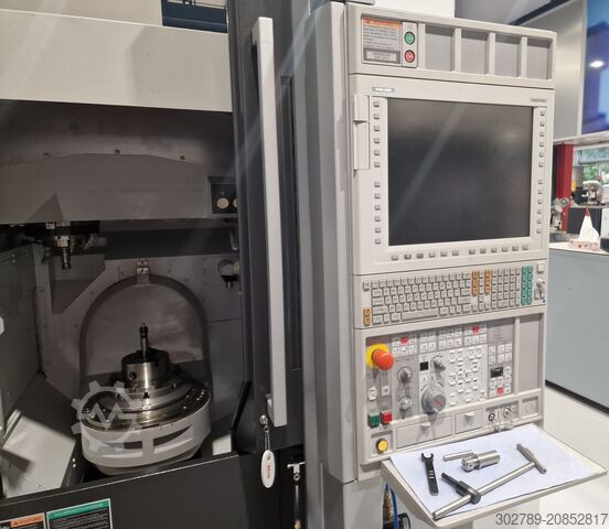 Universal-Bearbeitungszentrum Mori Seiki